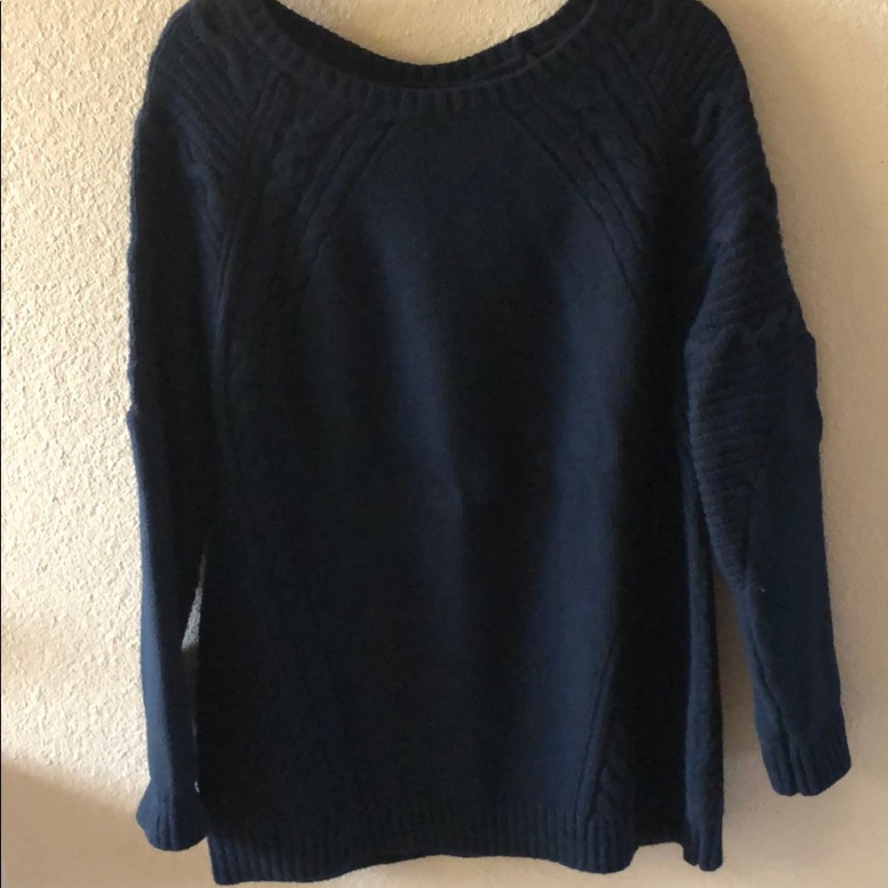 Leibeskind, navy blue pull over sweater. Size XL